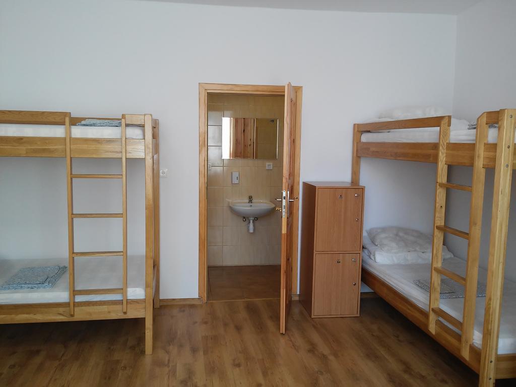 Vandrarhem Hostel4u *